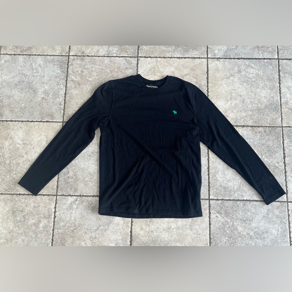 Abercrombie and Fitch black and green long sleeve t shirt